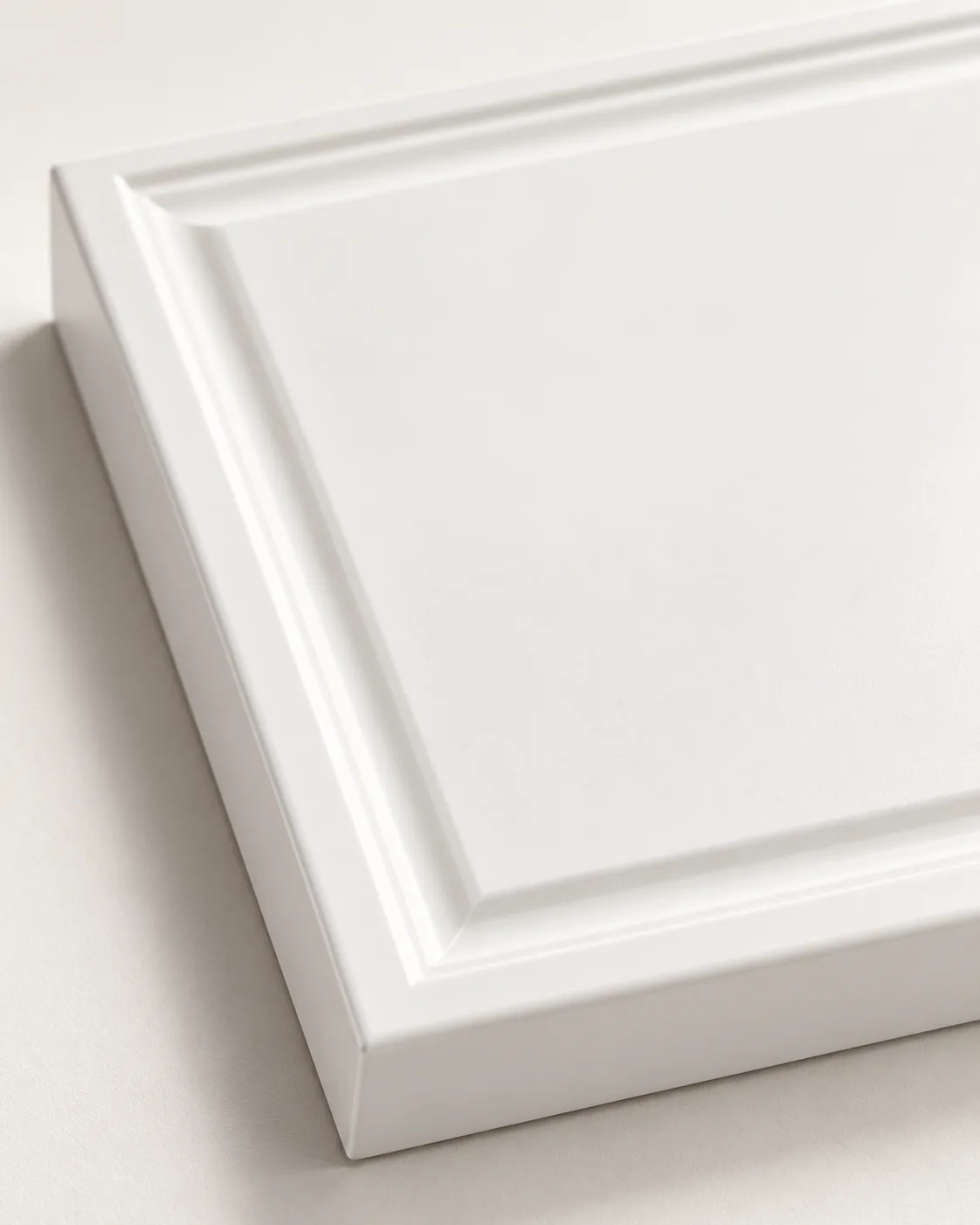 CD-130 Moulded edge frame cabinet front, profile, Snowflake White