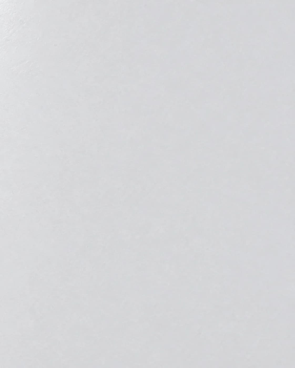 S104 Fuji White quartz slab, pattern · up close
