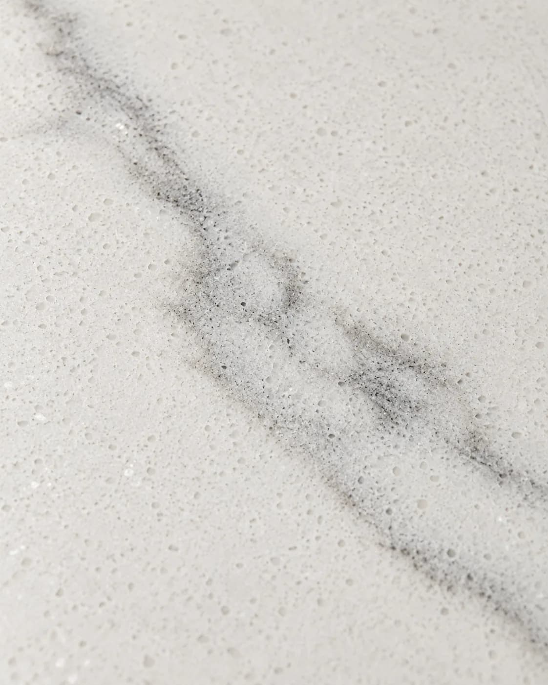 S110 Berkner White quartz slab, pattern · up close